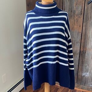 Gap 24/7 split hem women’s oversized stripe blue/white turtleneck sweater Sz XL